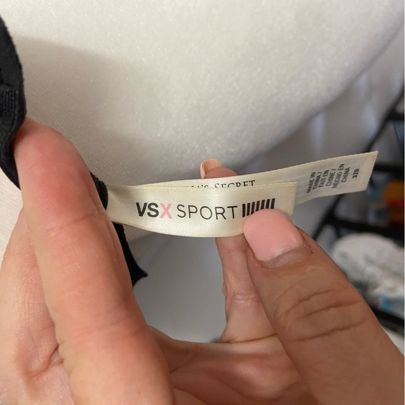 Victoria Secret Sport VSX Pink Black Sports Bra Size 32D Super Support Athletic - Picture 7 of 11